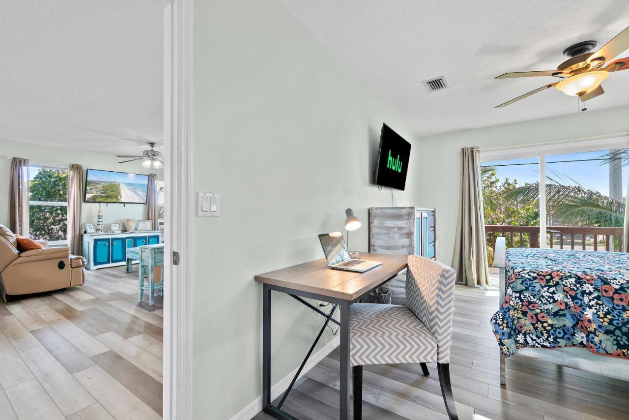 Beachside Serenity Escape - Private 3Br And 2Ba, Dog Friendly Duplex Oasis, Steps To Shore! メルボルン エクステリア 写真