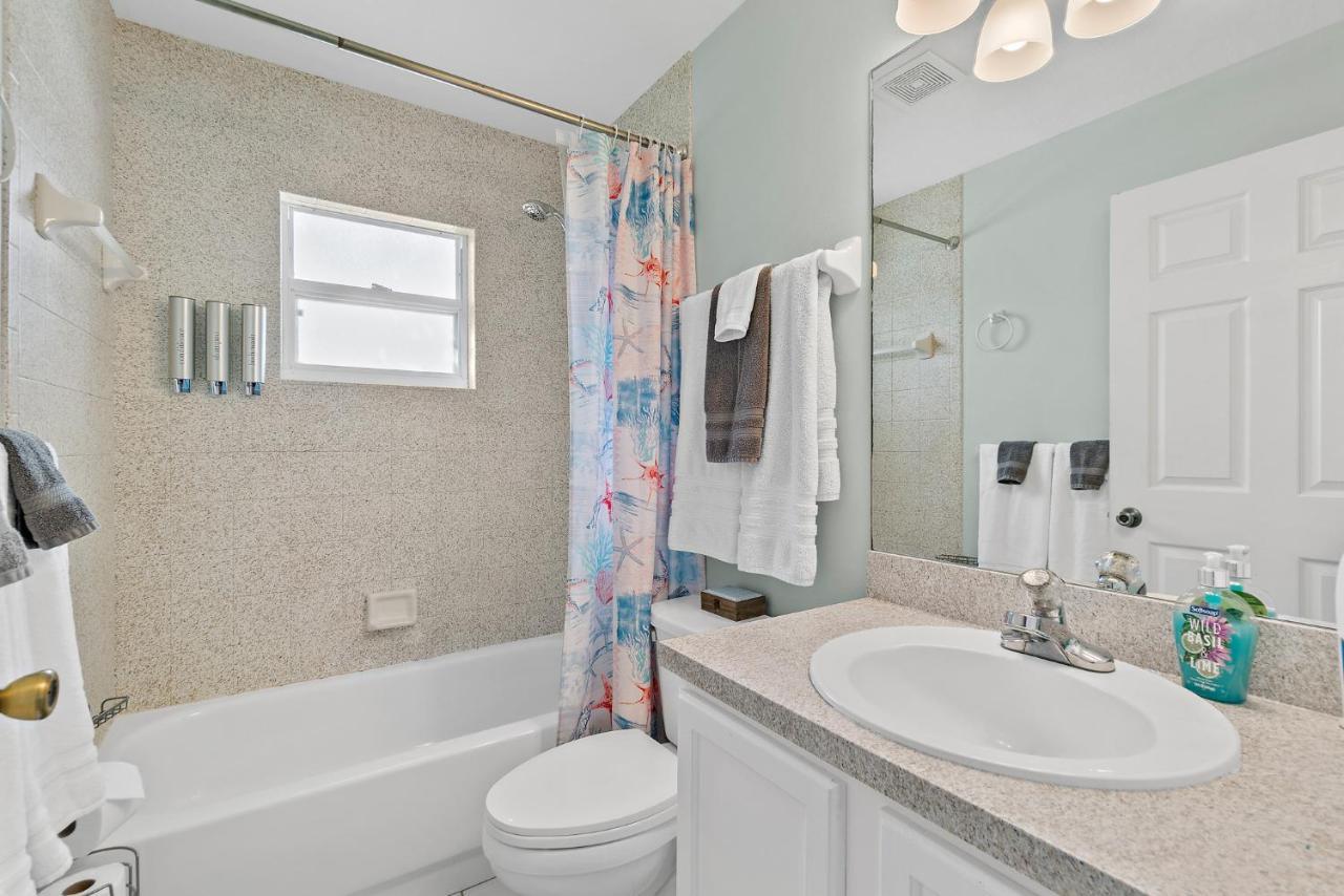 Beachside Serenity Escape - Private 3Br And 2Ba, Dog Friendly Duplex Oasis, Steps To Shore! メルボルン エクステリア 写真